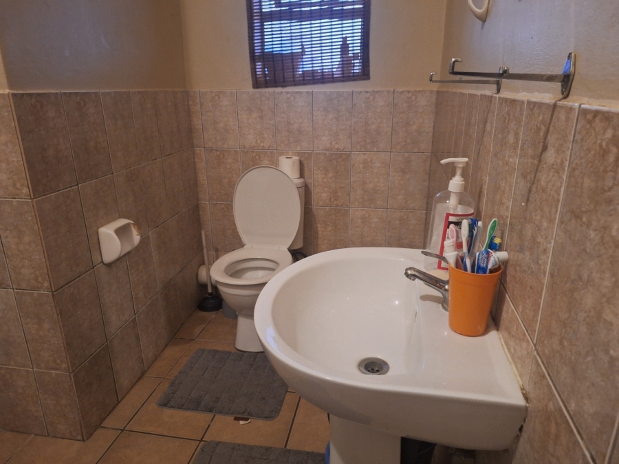 2 Bedroom Property for Sale in Potchefstroom North West